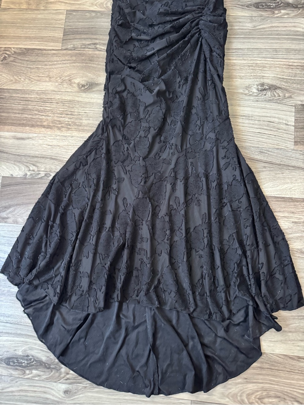 House of Cb Cesca Floral Ruched High-Low Dress in Black Size Medium - Picture 4 of 12